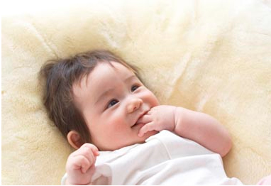 孩子为何喜欢吮手指？